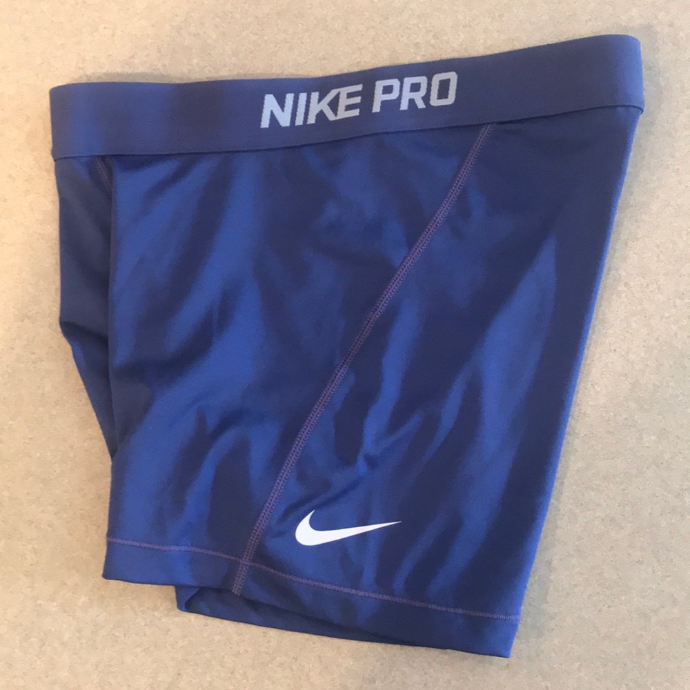 *SOLD*Like New Nike bike shorts Sz M